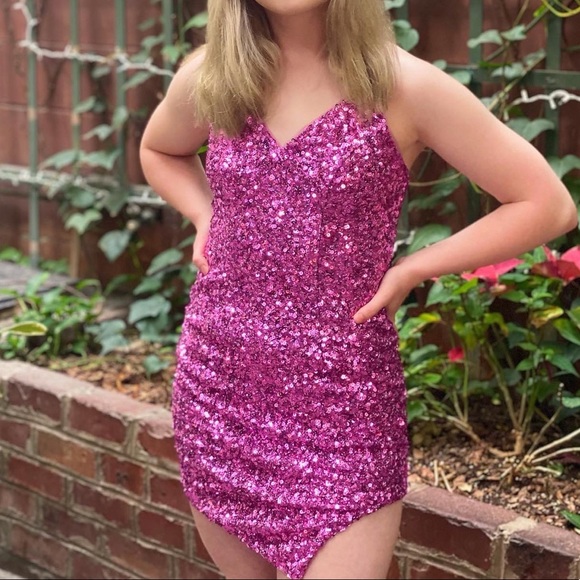 David's Bridal Dresses & Skirts - Jules and Cleo David’s Bridal purple/pink homecoming dress size 4